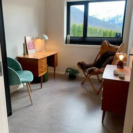 Cozy With A Stunning View 公寓 *